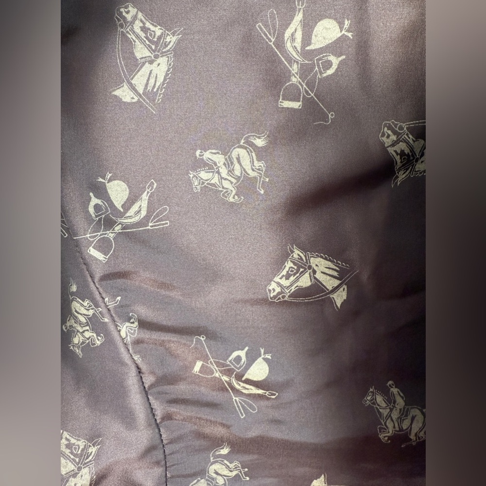 German equestrian tan vest with gorgeous horse print interior zip up pockets - Picture 8 of 9
